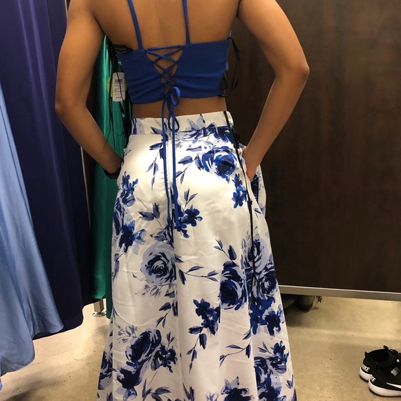 Blue and white two piece dress - Picture 2 of 2